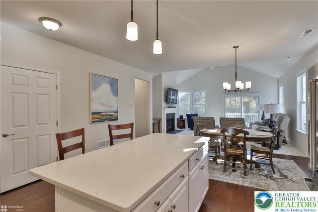 3871 Victors Way, Easton, PA 18045