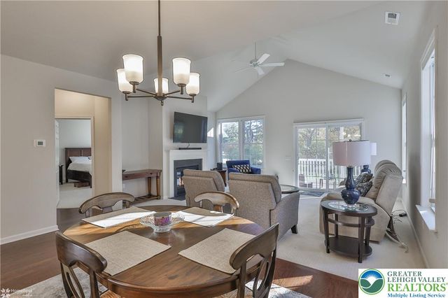 3871 Victors Way, Easton, PA 18045