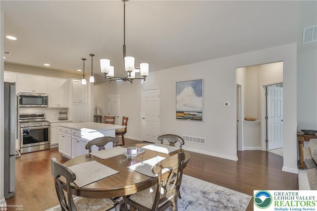 3871 Victors Way, Easton, PA 18045