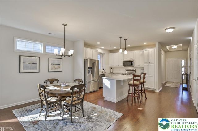 3871 Victors Way, Easton, PA 18045