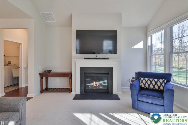 3871 Victors Way, Easton, PA 18045