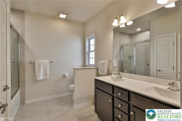 3871 Victors Way, Easton, PA 18045