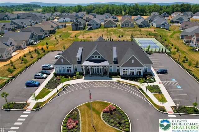 3871 Victors Way, Easton, PA 18045