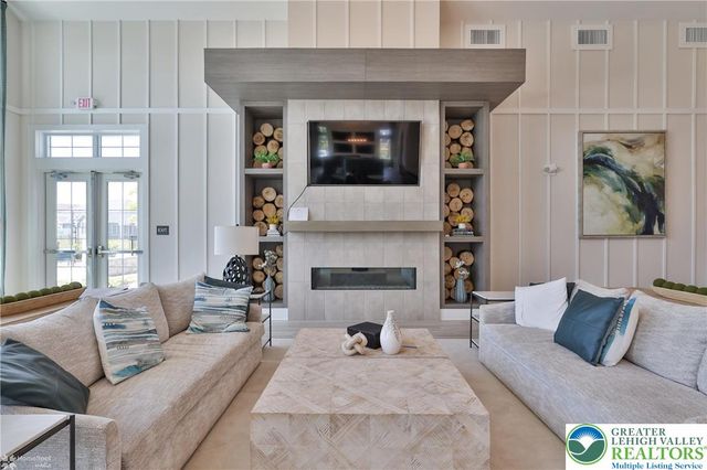 3871 Victors Way, Easton, PA 18045