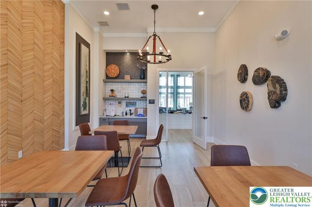 3871 Victors Way, Easton, PA 18045