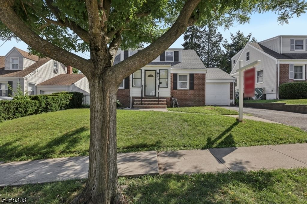 75 Emerson St, Clifton City, NJ 07013 — photo 2