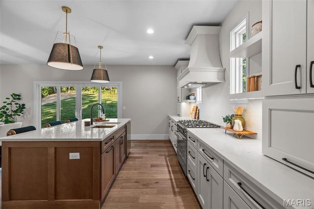 324 George Avenue, Kirkwood, MO 63122