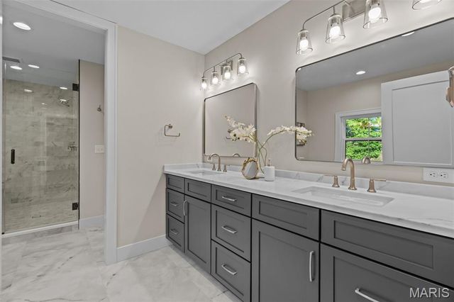 324 George Avenue, Kirkwood, MO 63122