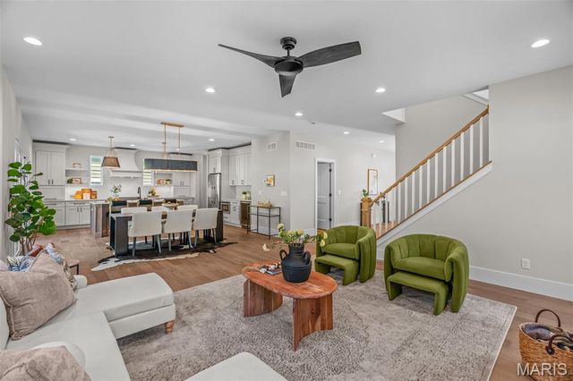 324 George Avenue, Kirkwood, MO 63122