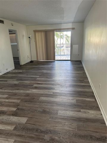 2526 SE 20th Pl 207-B, Homestead, FL 33035