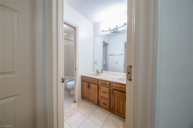 4302 Quail Canyon Court, Greensboro, NC 27410