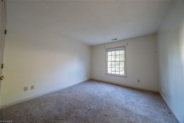 4302 Quail Canyon Court, Greensboro, NC 27410