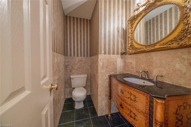 4302 Quail Canyon Court, Greensboro, NC 27410