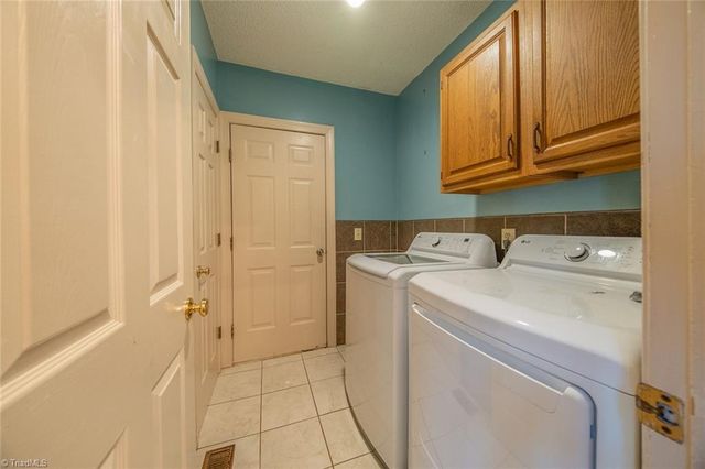 4302 Quail Canyon Court, Greensboro, NC 27410