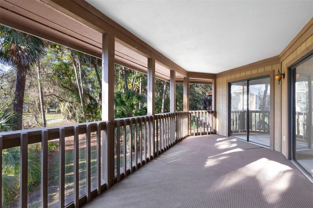 Image 4 of property listing at 6 GREENBRIAR COURT 6, Palm Coast, FL 32137