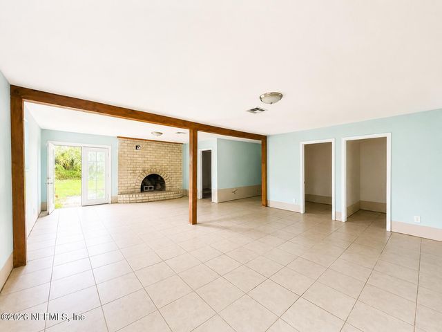 1735 RIBAULT SCENIC Drive, Jacksonville, FL 32208