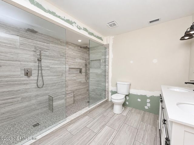 1735 RIBAULT SCENIC Drive, Jacksonville, FL 32208