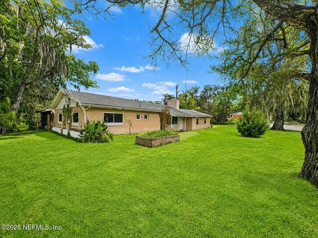 1735 RIBAULT SCENIC Drive, Jacksonville, FL 32208