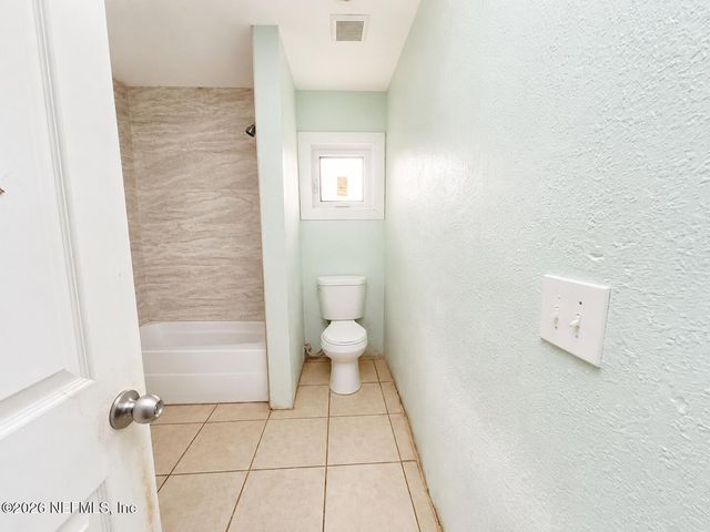 1735 RIBAULT SCENIC Drive, Jacksonville, FL 32208