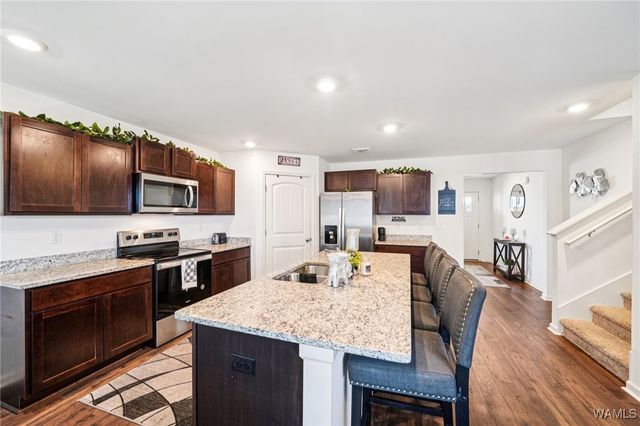 2712 Trestle Park, Northport, AL 35473