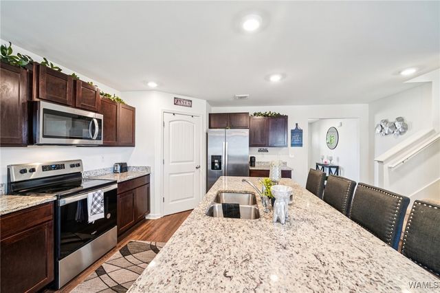 2712 Trestle Park, Northport, AL 35473