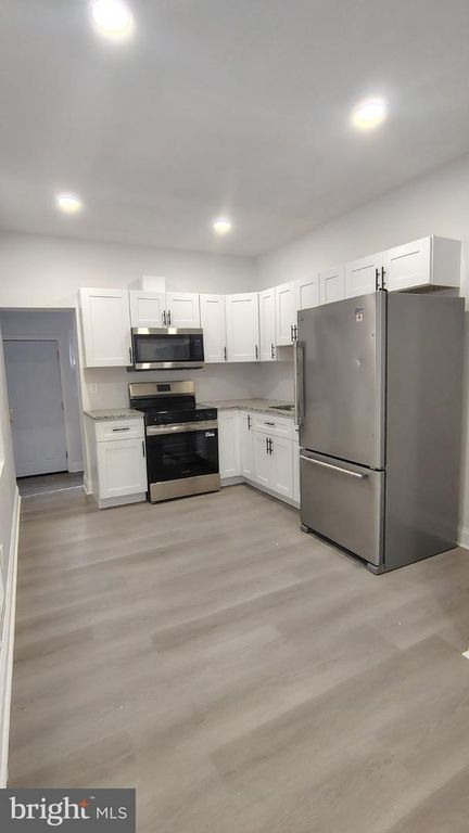 1537 W SELTZER ST, PHILADELPHIA, PA 19132 — photo 4