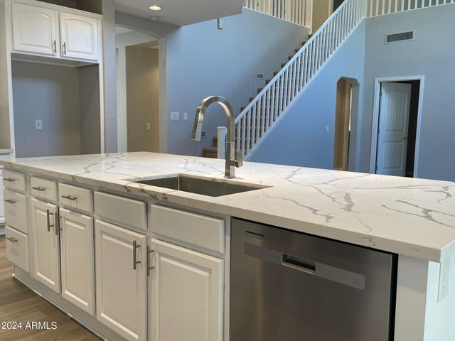 2116 E Chanute Pass, Phoenix, AZ 85040