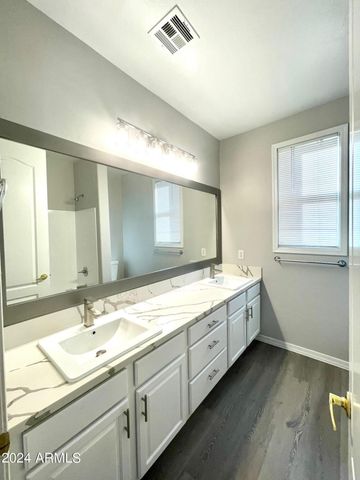 2116 E Chanute Pass, Phoenix, AZ 85040