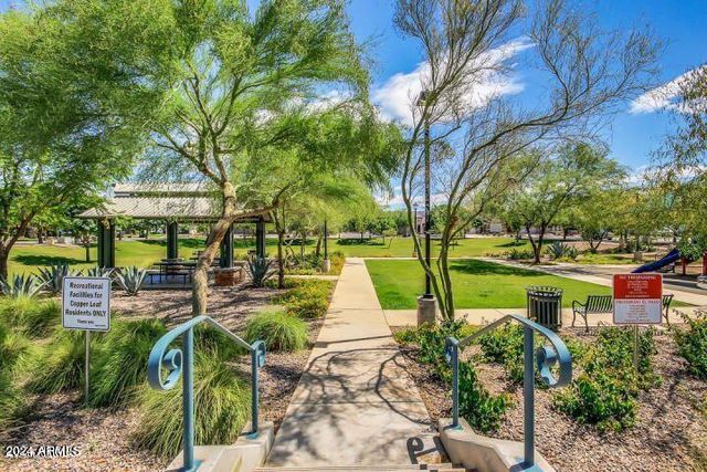 2116 E Chanute Pass, Phoenix, AZ 85040