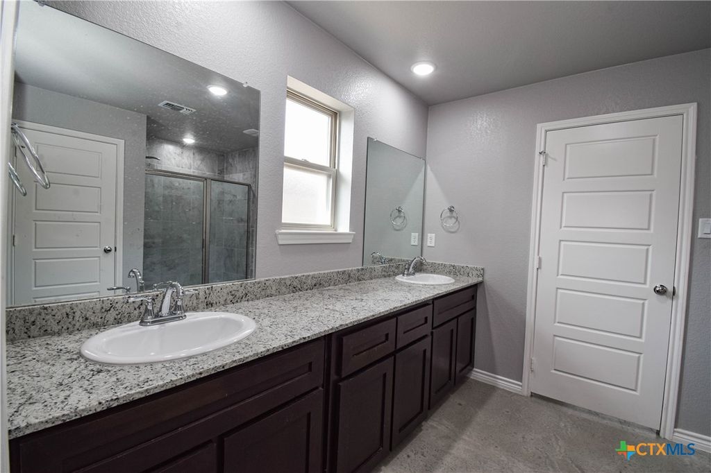 Image 26 of property listing at 1641 Dryden Avenue, Copperas Cove, TX 76522