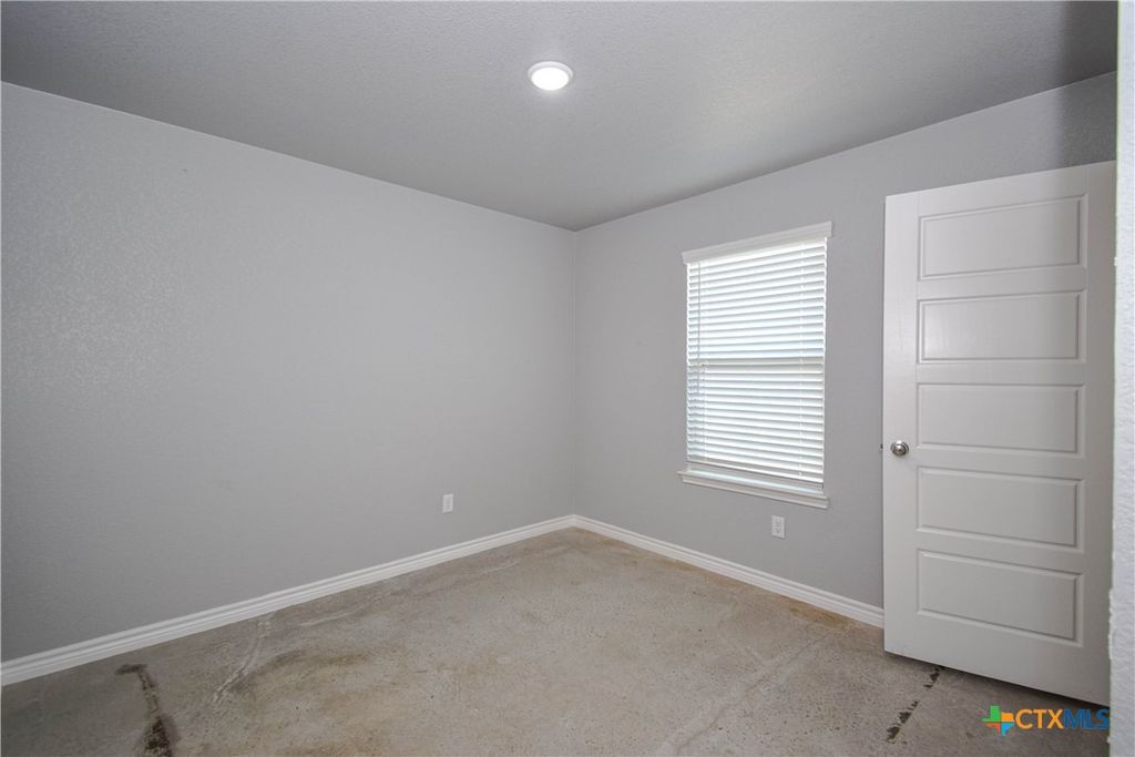 Image 8 of property listing at 1641 Dryden Avenue, Copperas Cove, TX 76522