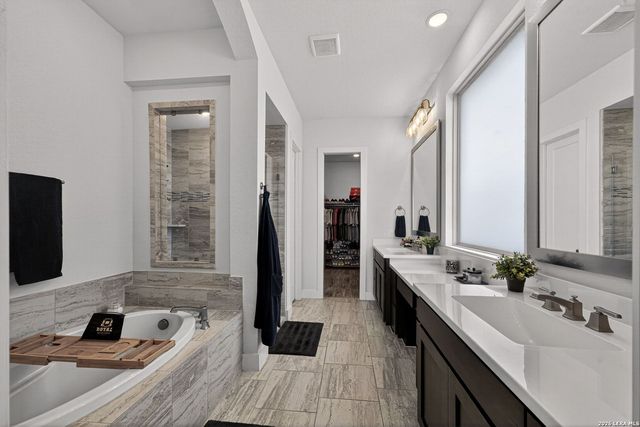 24723 Para Siempre, San Antonio, TX 78261