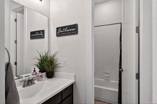 24723 Para Siempre, San Antonio, TX 78261