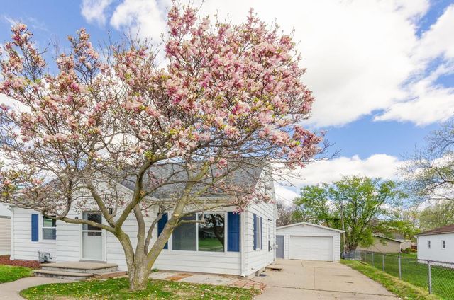 2009 PREBLE AVENUE, Green Bay, WI 54302