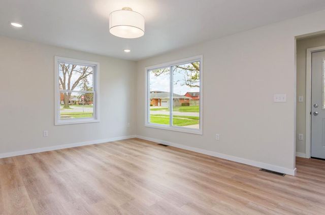 2009 PREBLE AVENUE, Green Bay, WI 54302