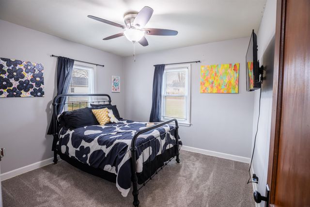 1806 Hawthorne Avenue, Waterloo, IA 50702