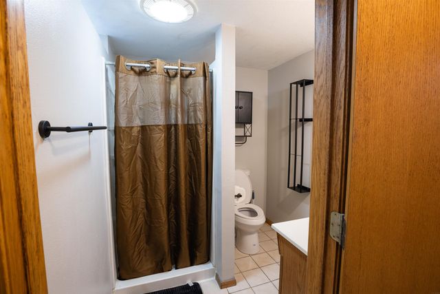 1806 Hawthorne Avenue, Waterloo, IA 50702