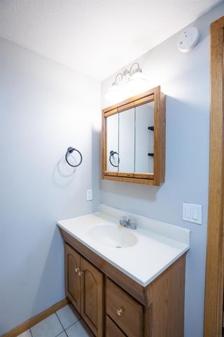 1806 Hawthorne Avenue, Waterloo, IA 50702