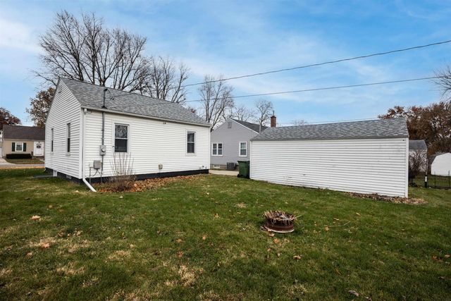 1806 Hawthorne Avenue, Waterloo, IA 50702