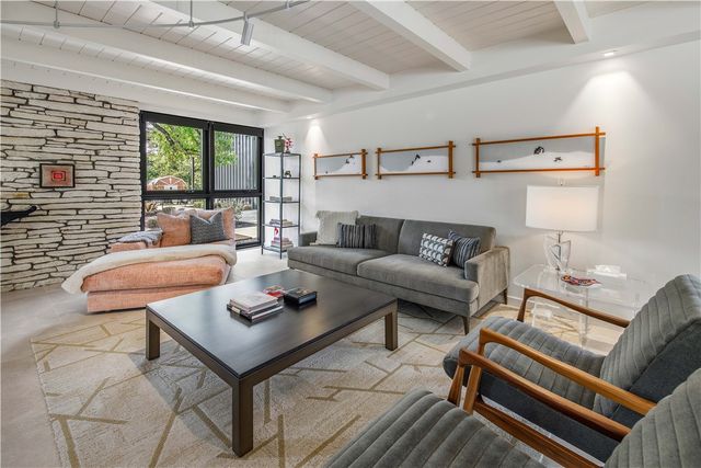 748 South Rosemary Drive, Bryan, TX 77802