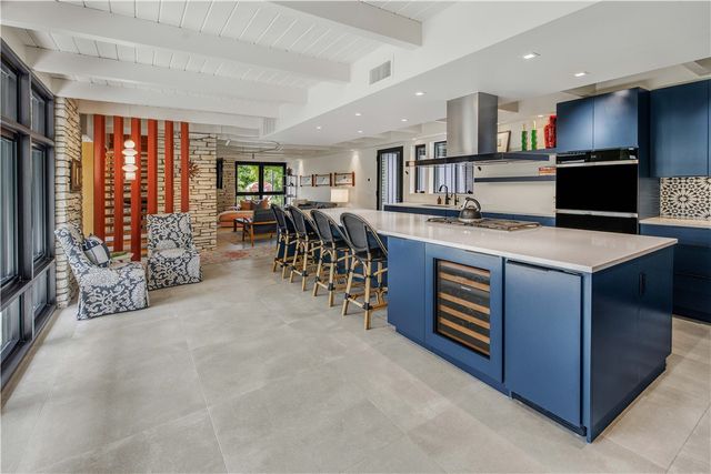 748 South Rosemary Drive, Bryan, TX 77802