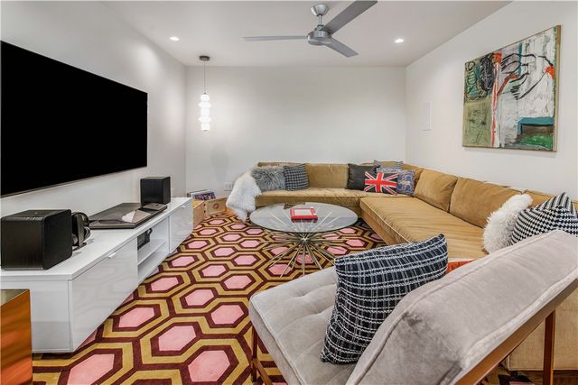 748 South Rosemary Drive, Bryan, TX 77802