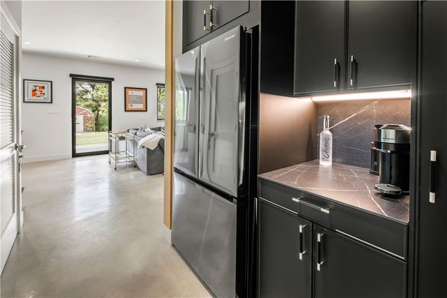 748 South Rosemary Drive, Bryan, TX 77802