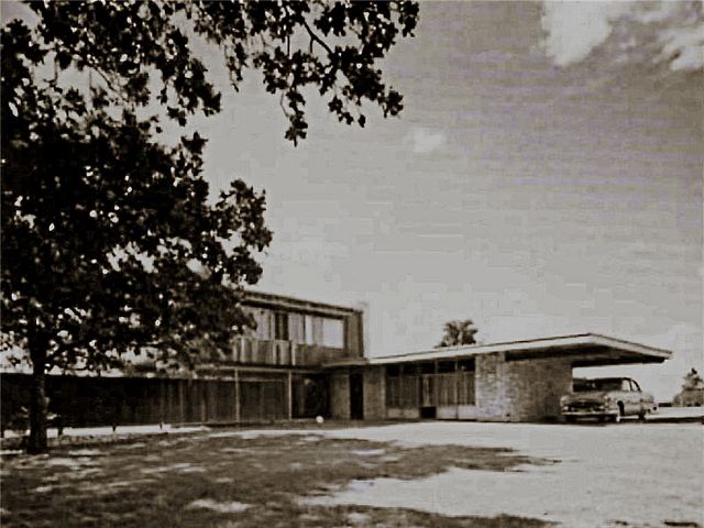 748 South Rosemary Drive, Bryan, TX 77802