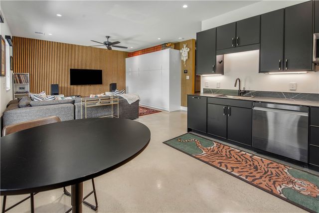 748 South Rosemary Drive, Bryan, TX 77802