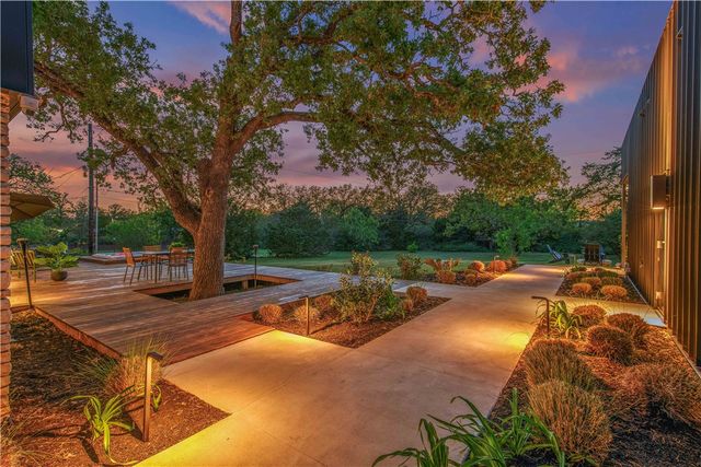 748 South Rosemary Drive, Bryan, TX 77802