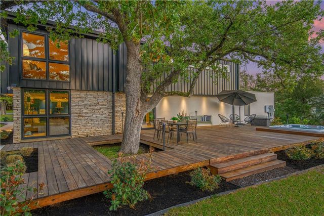 748 South Rosemary Drive, Bryan, TX 77802