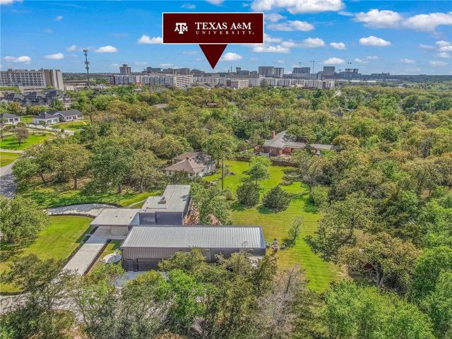 748 South Rosemary Drive, Bryan, TX 77802