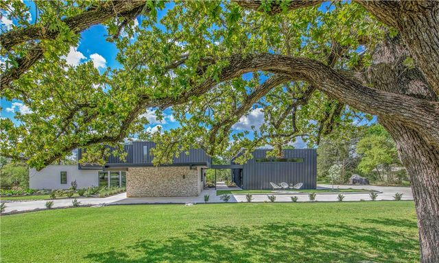 748 South Rosemary Drive, Bryan, TX 77802