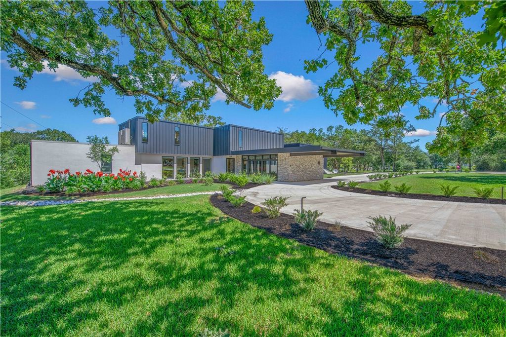748 South Rosemary Drive, Bryan, TX 77802 — photo 5